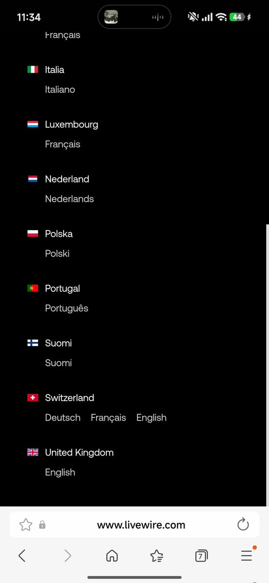 wagahat2547376's tweet image. Le site internet #belge de #Livewire uniquement en néerlandais, contrairement à la Suisse accessible en trilingue.
Le wallon moyen s'intéresse tellement peu aux motos électriques ? 🤦🙁