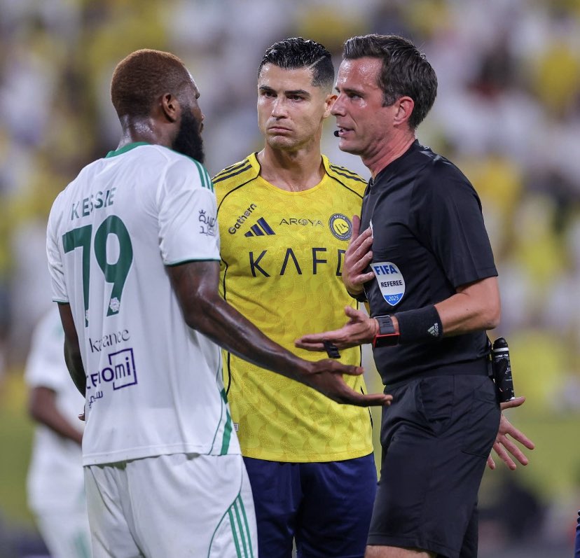 فيصل tweet media