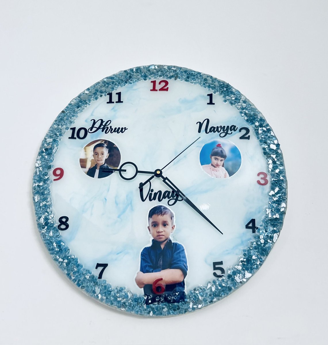 kesariresinart7's tweet image. Orderfor DM Kesariresinart 8511500196 #photowallclock #wallclock #resinart #tranding #artistsontwitter #Handmadegift #photoframe