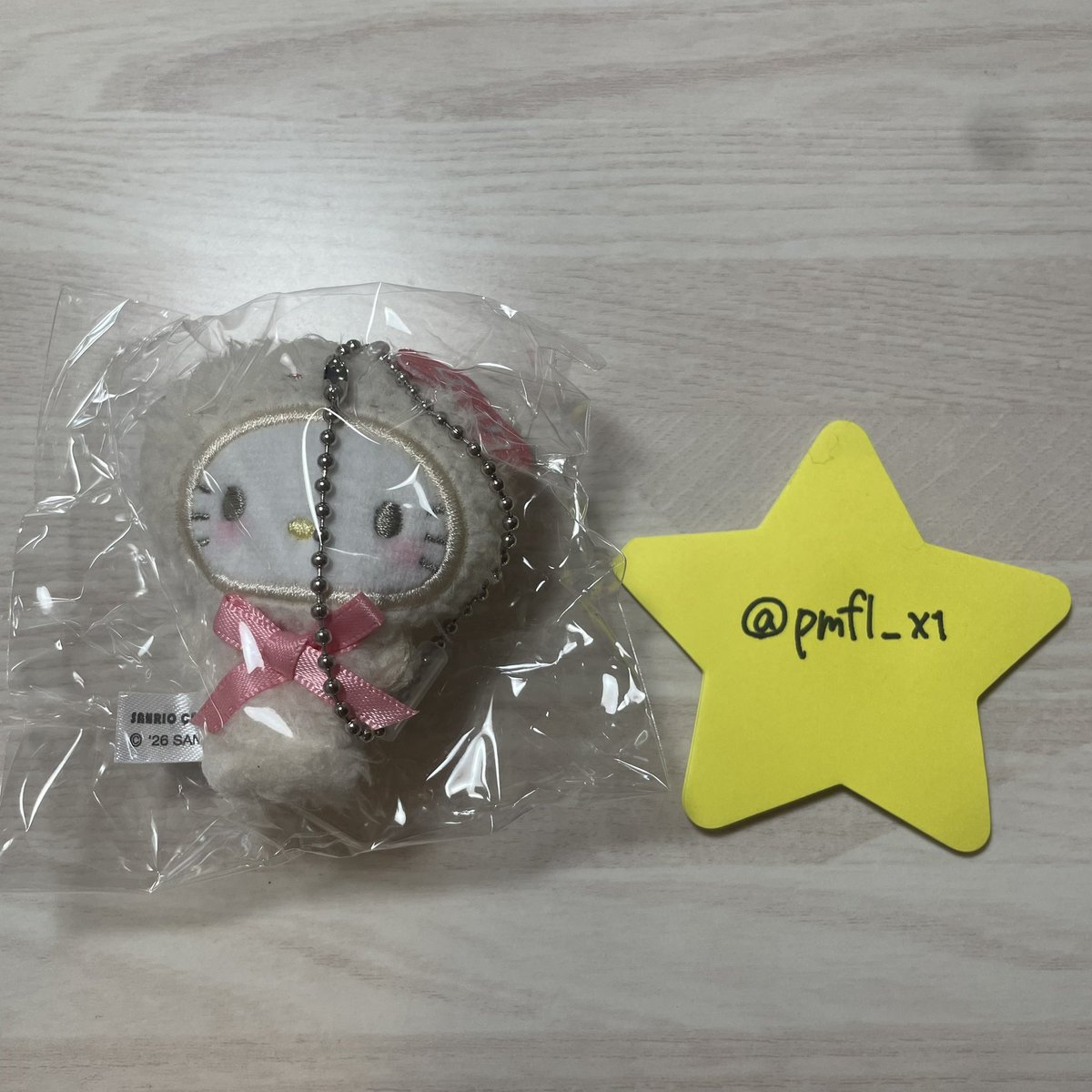 ✩ tweet media