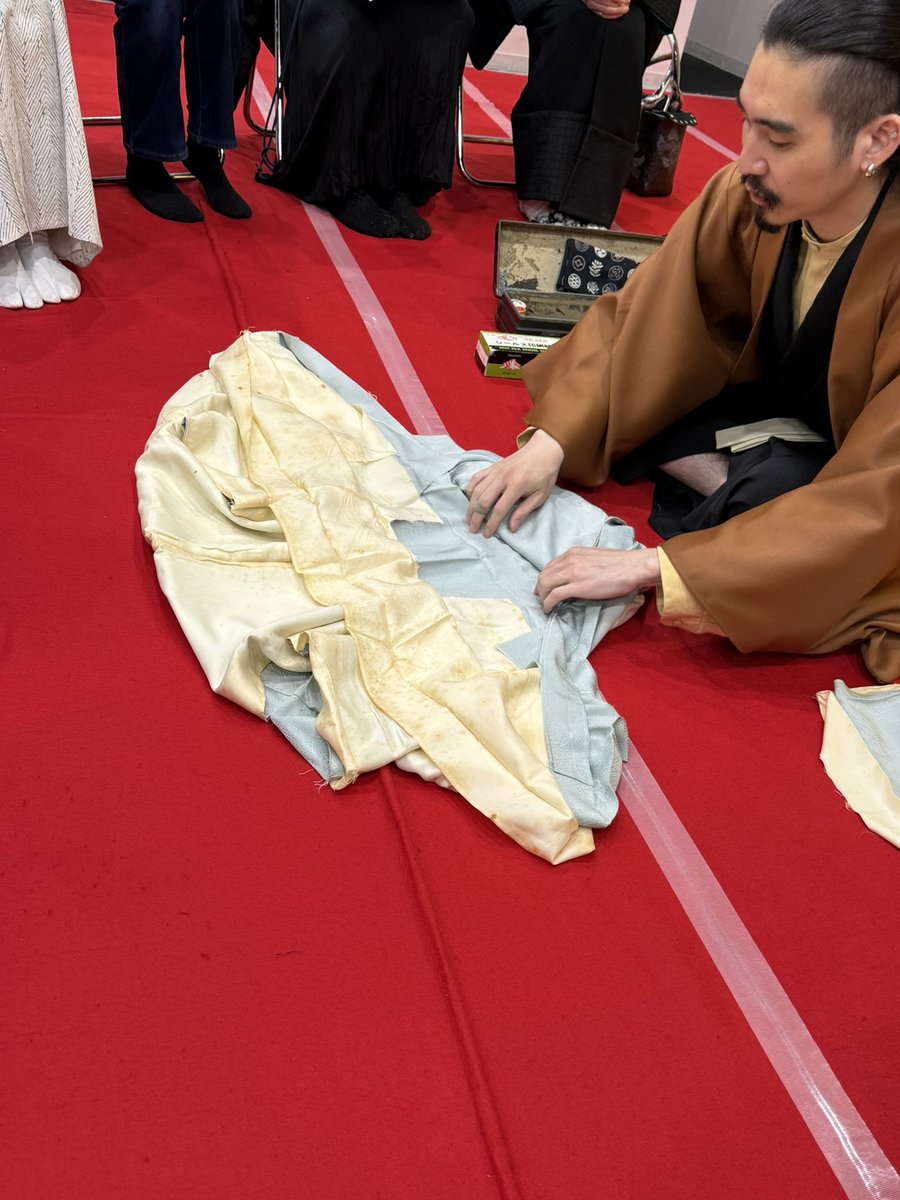 珞都 tweet media