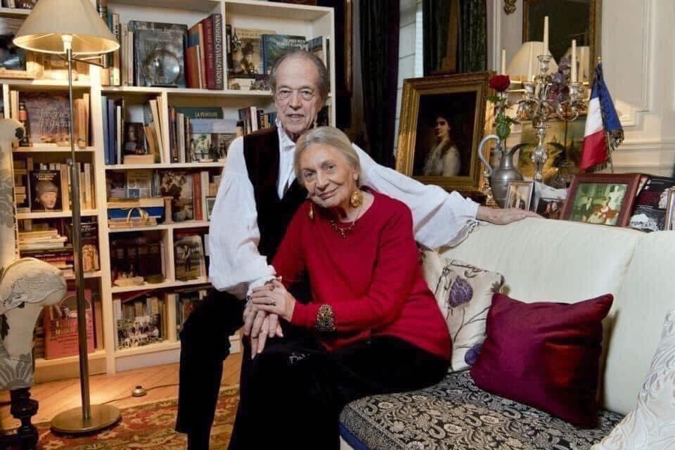 Le 30 avril 1938 … il y a 88 ans,
🇫🇷 ⚜️Naissance de la Comtesse douairière de Paris.
Madame Micaela, Comtesse douairière de Paris, Duchesse de France, née Doña Micaela Ana Maria Cousiño Quiñones de Léon, née le 30 avril 1938 à Vichy en France et décédée le  13 mars 2022.