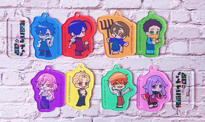 ポプショ明日より開催です! 実物!ポップなミニキャラがとてもかわいいです!! アクキーはスピリタス組は平らな面で隣り合うのが良きです! #拷問バイトくんの日常