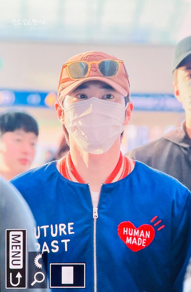O2_myeoni's tweet photo. 260430 나고야 고고🛫
#수호 #준면 #SUHO #スホ https://t.co/gyOHw0yUVW