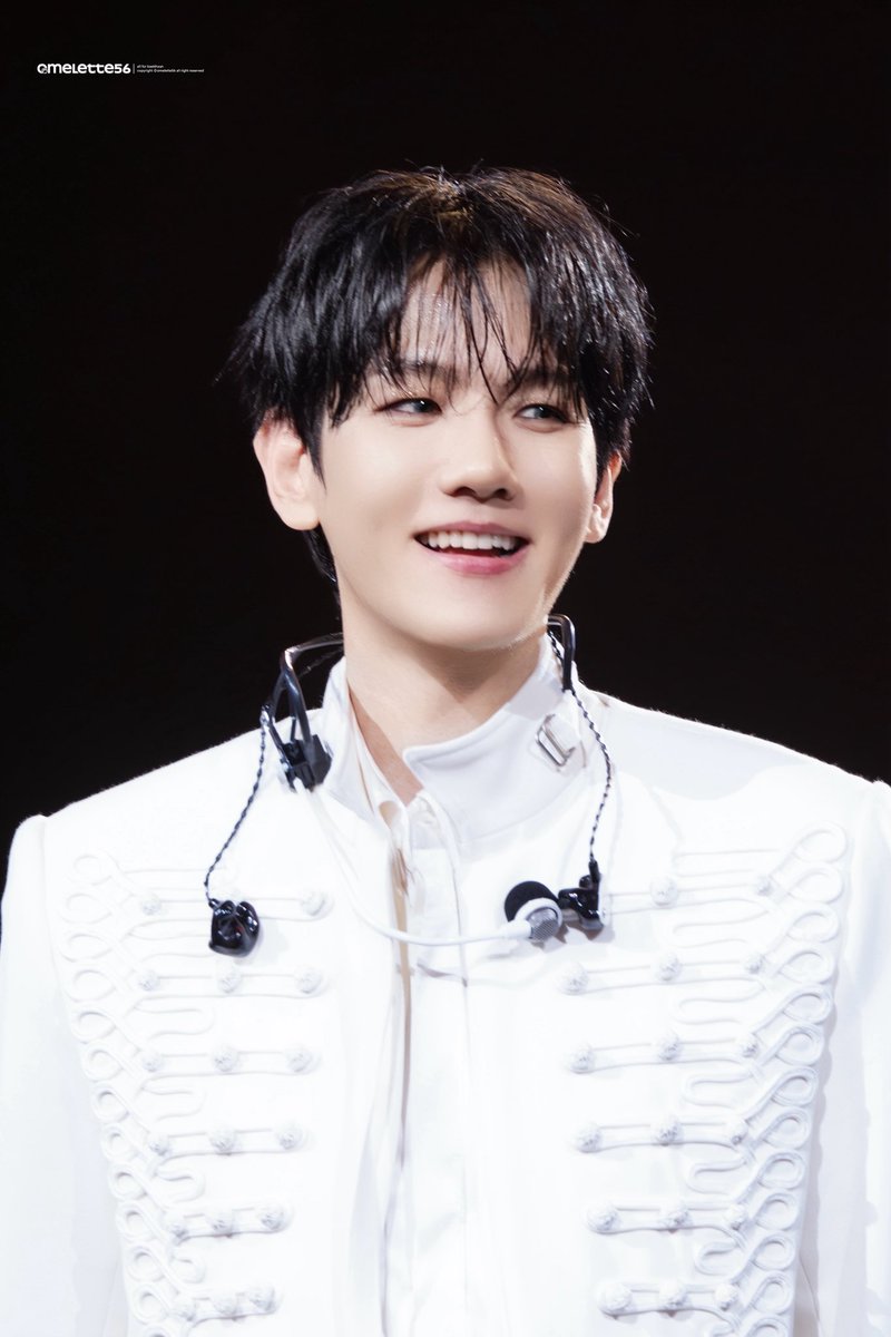 whiiite4's tweet photo. 260426 WIEA 

 #백현 #BAEKHYUN #ベッキョン 
#边伯贤 @B_hundred_Hyun https://t.co/Uf125YWlSK