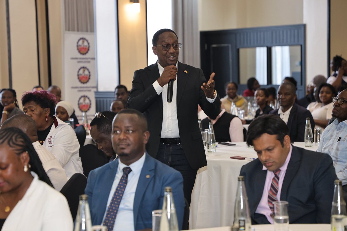 URAuganda's tweet photo. Mr. Kirunda Magoola, Director @CocaColaBevUg and Board member @newsUMA encouraged a continuous positive business relationship between Uganda Revenue Authority and the manufacturers to build lasting solutions that support the manufacturing industry. 

#URAUMATaxClinics
#FfeBanno https://t.co/RK0vGlc0Bk