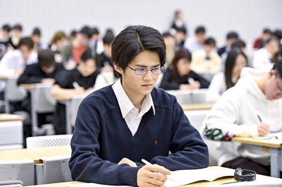 zattaneou's tweet photo. 【芸能科】

（アイ＋オドル…？） https://t.co/ROBILyTopf