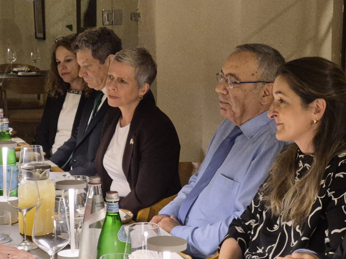 Ambasada Izraela tweet media