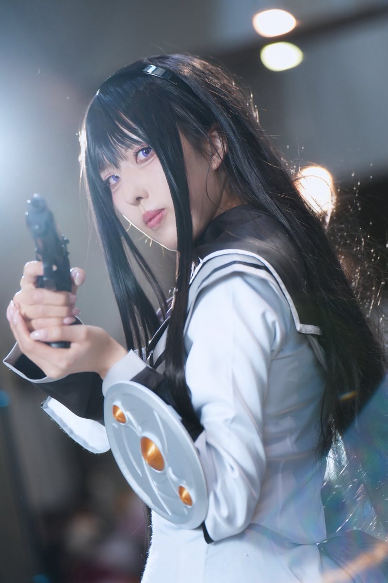 __onami073's tweet photo. cosplay⚠︎

✦・┈┈┈┈┈┈┈┈┈┈・✦

魔法少女まどか☆マギカ／暁美ほむら

✦・┈┈┈┈┈┈┈┈┈┈・✦

#ニコニコ超会議2026
#超コスプレ https://t.co/teDjE6L8YB