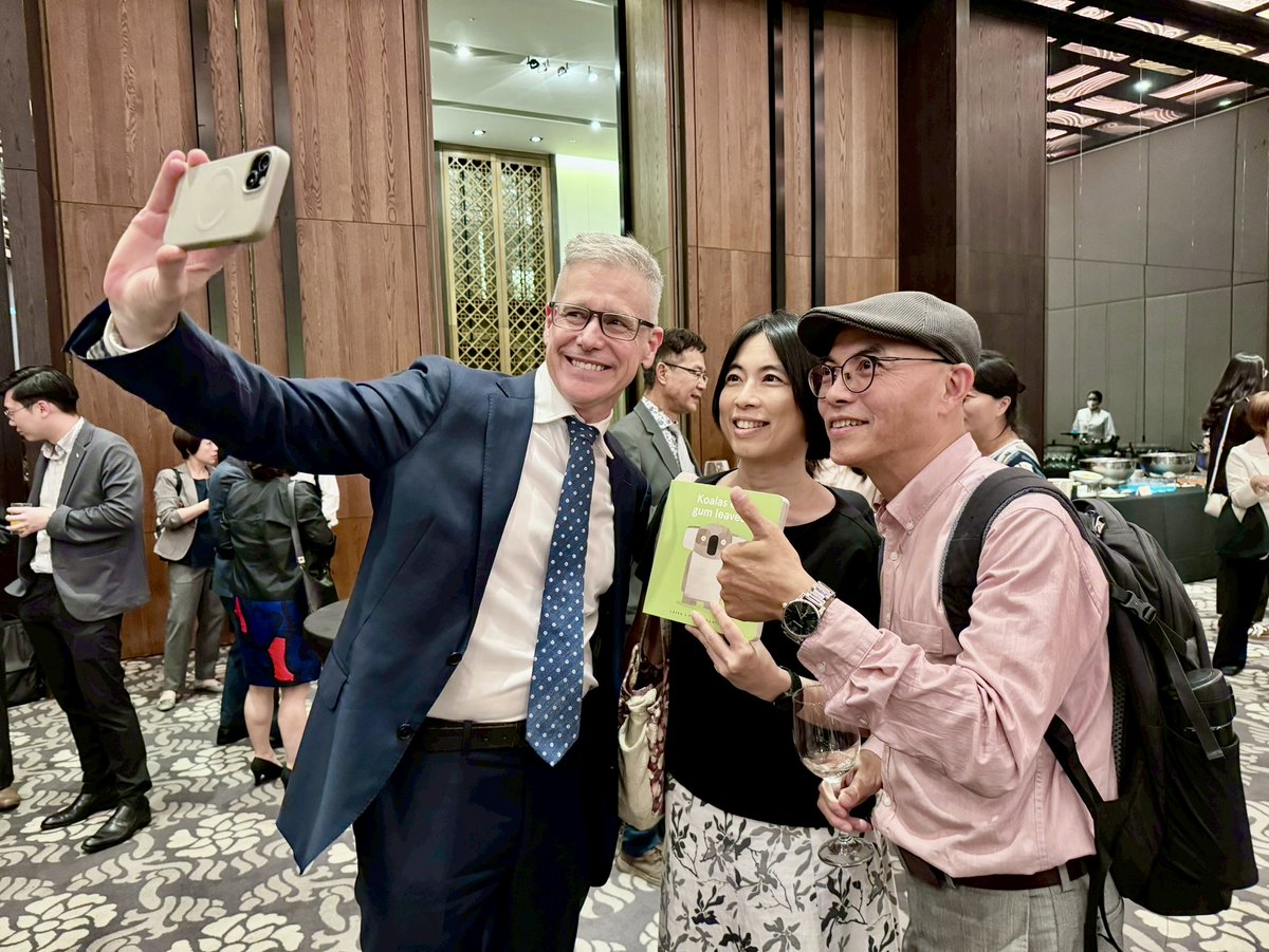 AusOfficeTPE's tweet image. Great to be back in #Tainan, the sister city of #Australia’s #GoldCoast. We’re celebrating enduring Australia–Tainan friendship at our Friends of Australia reception.