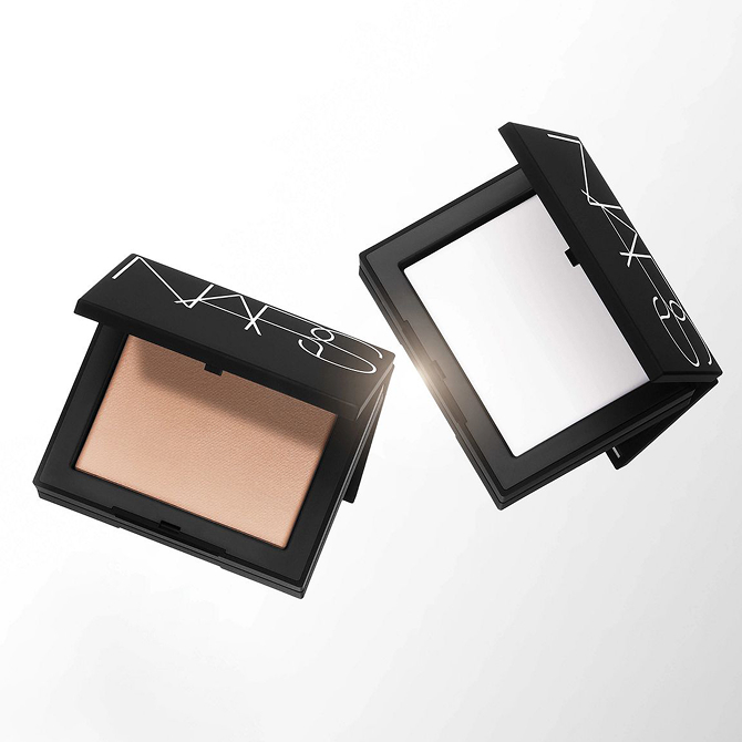 NARSCosmeticsJP's tweet image. 【送料無料】
ライトリフレクティング セッティングパウダー
スターターキット / 6,490円(税込)

NARSが誇る、人気のパウダーのスターターキット。

▽セットの内容を見る
narscosmetics.jp/lrpowder_start… 

＃NARS ＃ナーズ