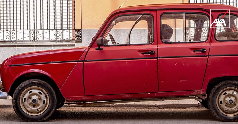 AXASegurosEs's tweet photo. ¿Tu coche tiene más de 14 años? La media en España sigue subiendo. Descubre si ha llegado el momento de renovar el tuyo. 👉 https://t.co/JI1FGcZbOf https://t.co/SaLMzjYBYt