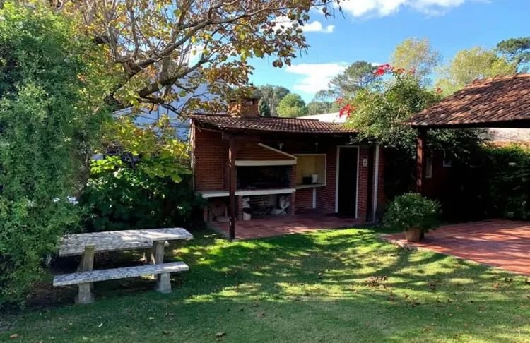 SUSENA INVERSIONES VENDE MANSION  SOLO PARA FAMILIAS EXCLUSIVAS!