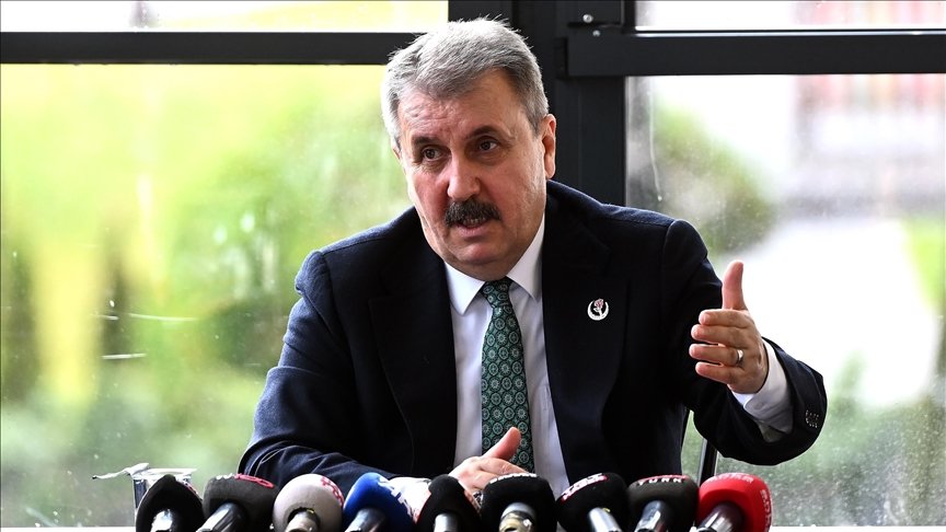 BBPburada's tweet photo. Mustafa Destici: 

İşçi bayramı, işçi bayramı olarak kutlansın, işçiler tarafından kutlansın. https://t.co/OxixN5zJwY