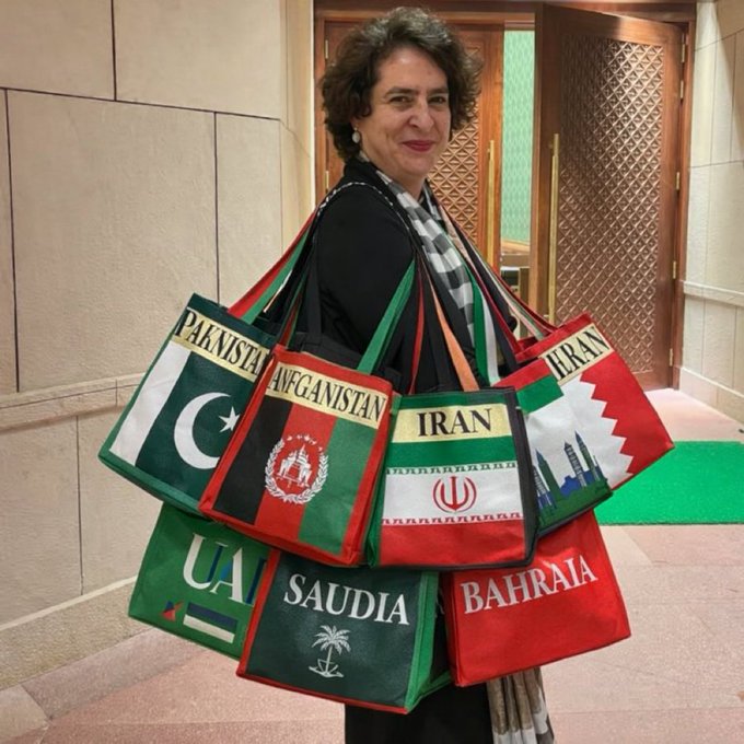 Jag1Mr's tweet photo. @FrontalForce @goodwillgarage This what happens when one works in the kitchen for 1st time in life - hai na #Pappi @priyankagandhi 🤡🤭 https://t.co/hIKvKSswPh