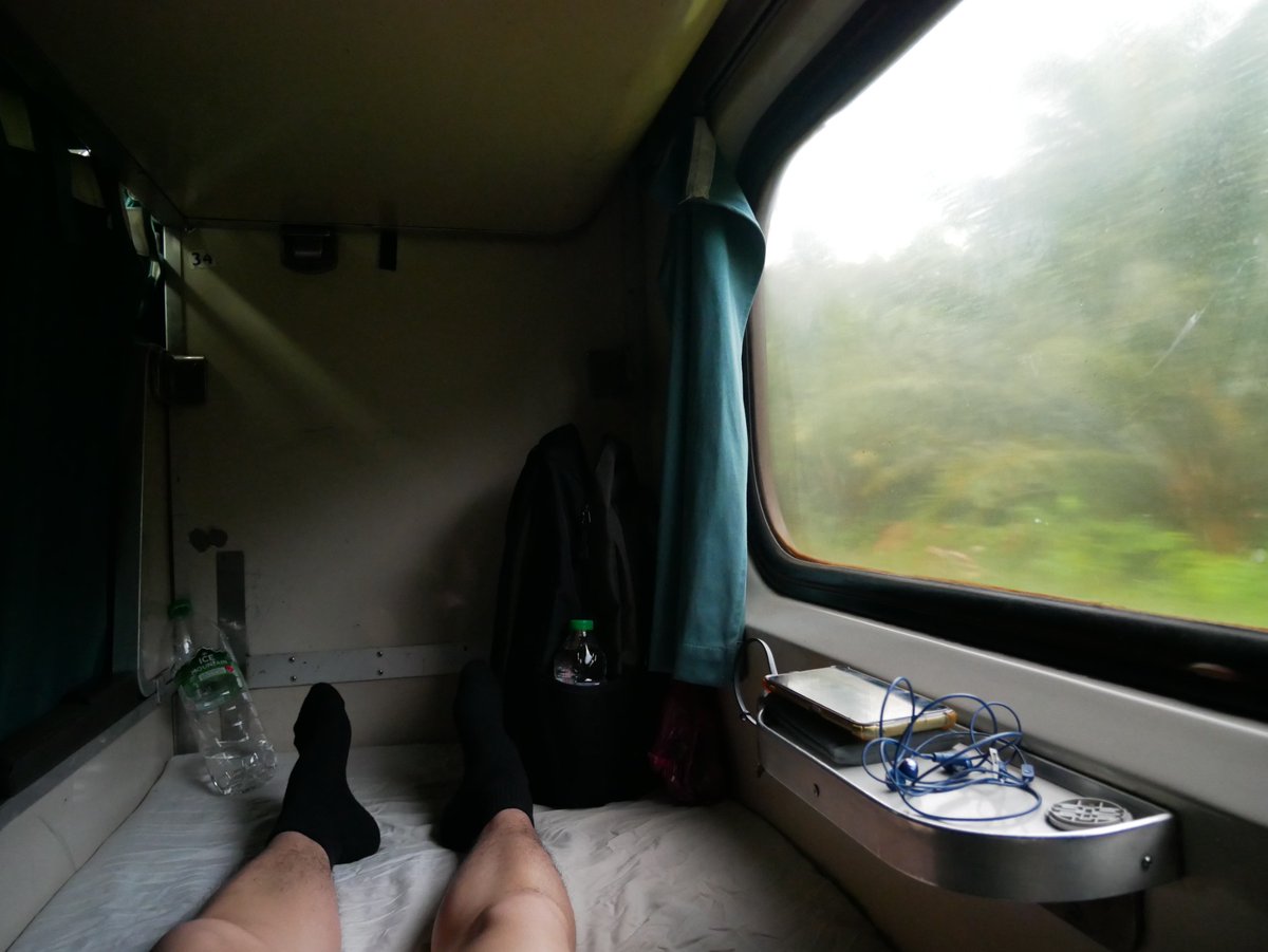 PantipTravel's tweet image. 🚂  นั่งรถไฟจากไทยไปสิงคโปร์ เส้นทางรถไฟสู่จุดใต้สุดของแผ่นดินหลัก Asia (2025)

จบ ม.6  แล้วทำตามความฝัน นั่งรถไฟจาก กรุงเทพ- สุไหงโกลก -มาเลเซีย -สิงคโปร์

📌 pantip.com/s/W0OIg

#บลูแพลนเที่ยว #บลูแพลนเน็ต #Blueplanet  #รถไฟไทย #รถไฟ #มาเลเซีย #สิงคโปร์ #เที่ยวต่างประเทศ