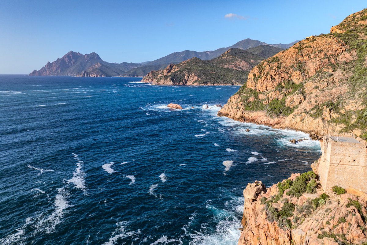 Image de Préfet de Corse préfet de Corse-du-Sud - UNESCO#unEtatquiaccompagne I 

🌊 Golfe de Porto : une nouvelle étape pour la gestion de notre bien 