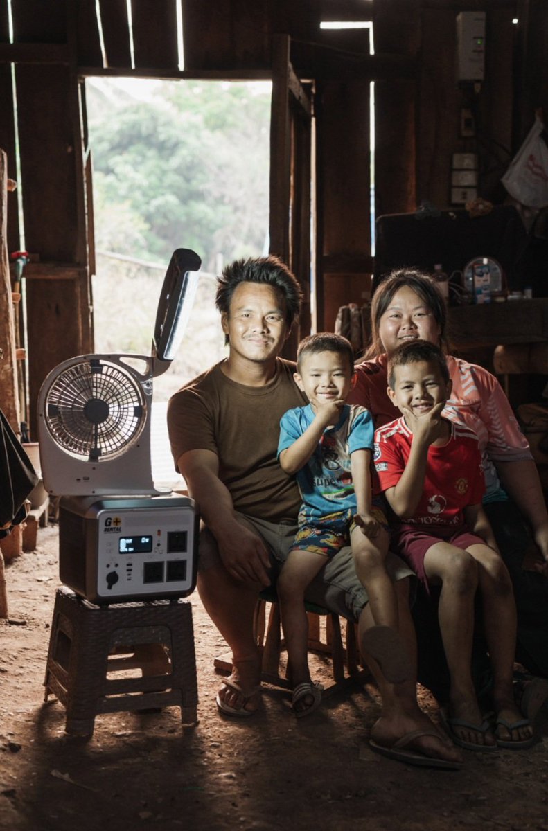 KhaosodEnglish's tweet photo. Singapore firm donated clean microgrid power in Thailand
Singapore's GoRental was in Chiang Mai earlier this month.
https://t.co/TIkYktF3yD
#Thailand #Singapore #SingaporeinThailand
#GoImpact #ChiangMai https://t.co/tnc6AaJomX