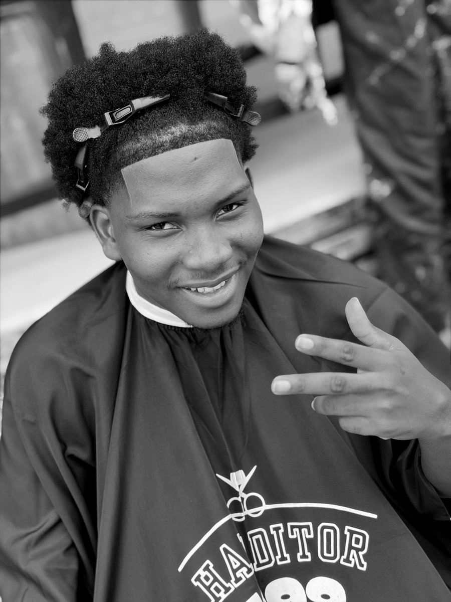 Onígbájámọ̀ Ìgbàlódé 💈 tweet media