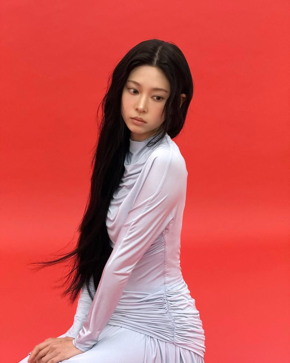 Kim Minju Updates tweet media