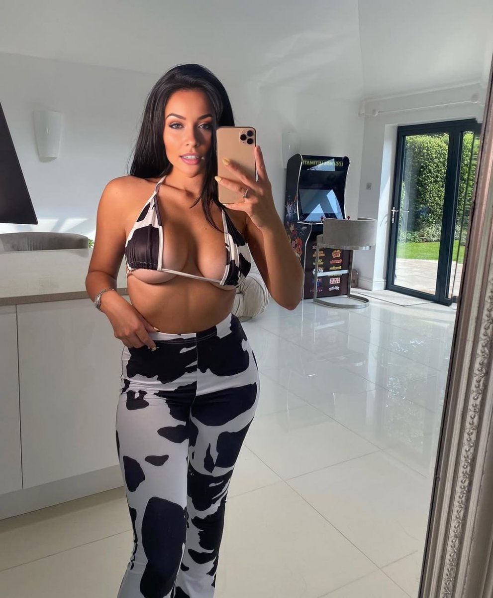 Layla Walker tweet media