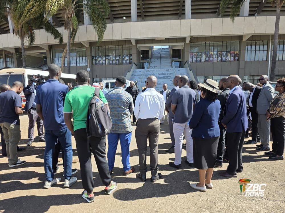 ZBCNewsonline's tweet image. PARLIAMENTARY COMMITTEE ASSESSES NATIONAL SPORTS STADIUM RENOVATIONS

The Parliamentary Portfolio Committee on Sport, Recreation, Arts and Culture is visiting the National Sports Stadium in Harare to assess progress on ongoing renovations.

#ZBCNews #Zimbabwe #Sport