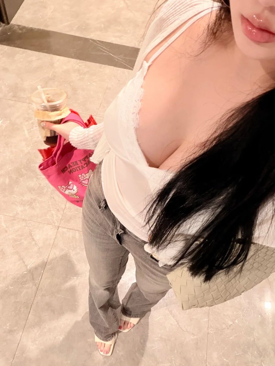 小英 tweet media