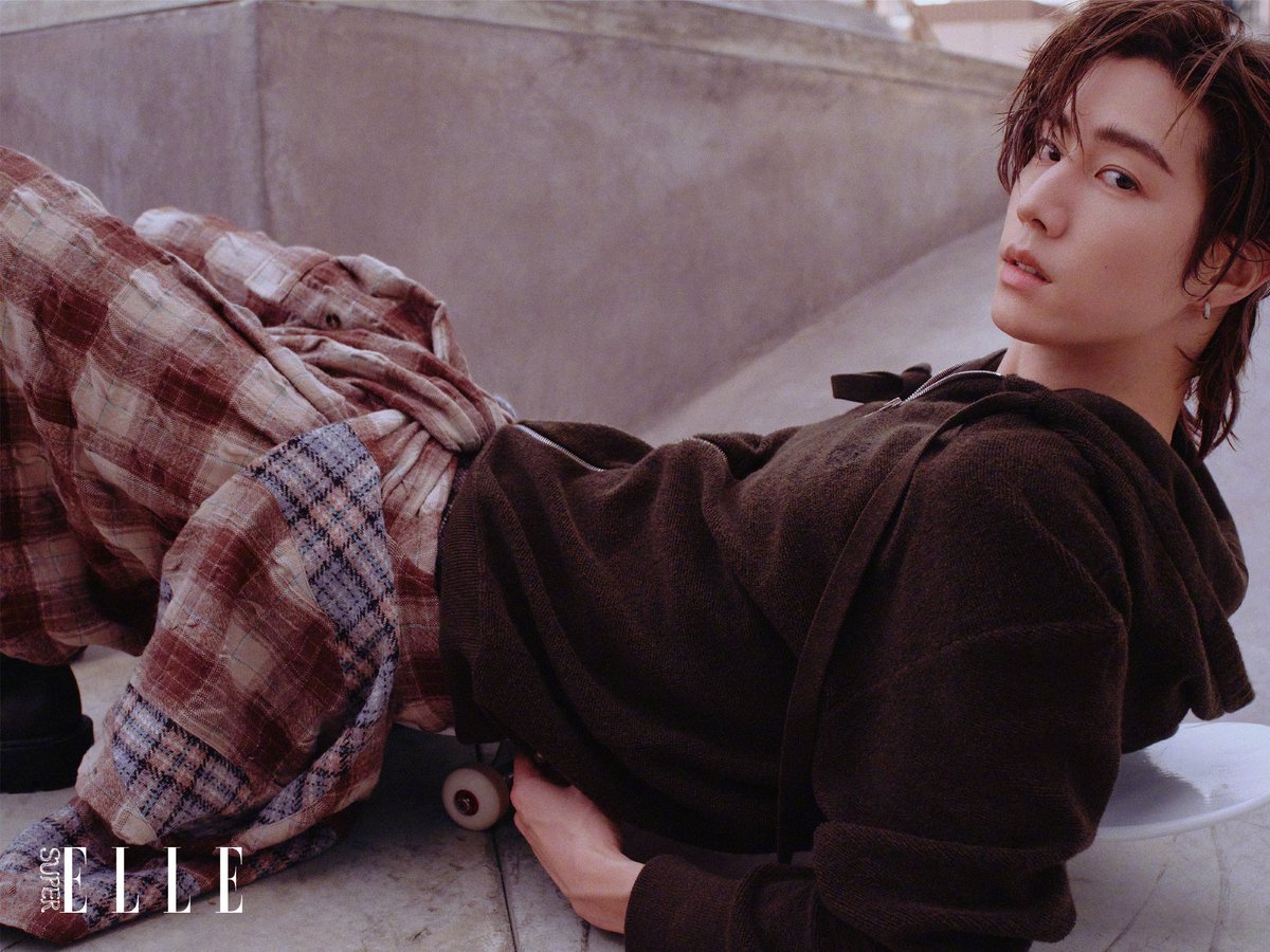 Mark Tuan x SuperELLE 
 Digital Issue Cover

#MarkTuan <a href="/marktuan/">Mark Tuan</a>