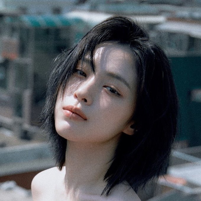 shinjinnies's tweet photo. WHO BROKE HER HEART? https://t.co/pFBZe14zVx