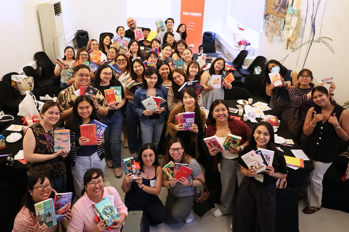 Fully Booked tweet media