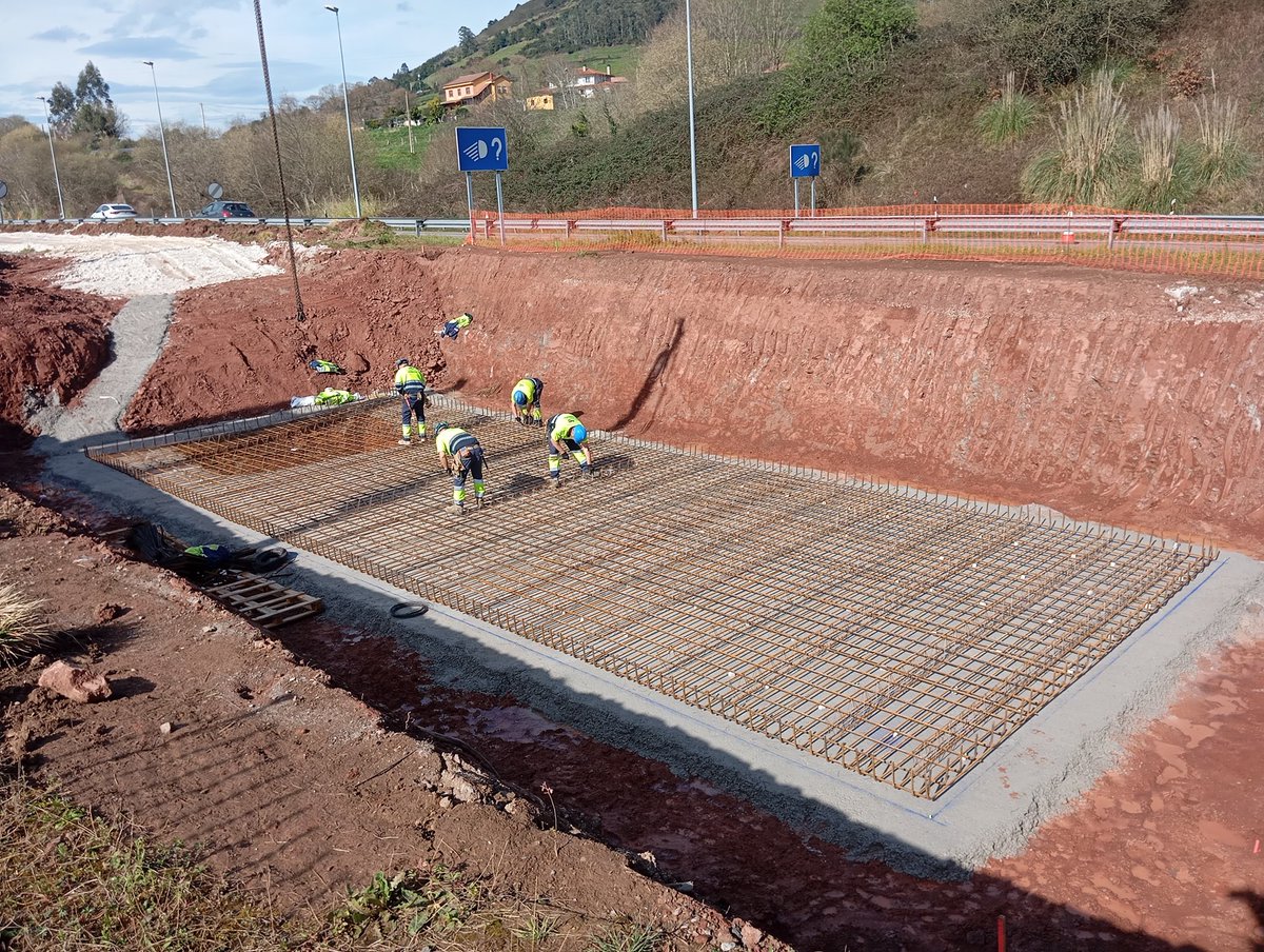 transportesgob's tweet image. El 4 de mayo comenzaremos, entre otros trabajos, con la ejecución de tres nuevas galerías de evacuación en el túnel de Fabares (A-64) en Villaviciosa (Asturias).

En el marco de la modernización que llevamos a cabo en siete túneles de la A-8 y A-64.

👉 transportes.gob.es/ministerio/com…