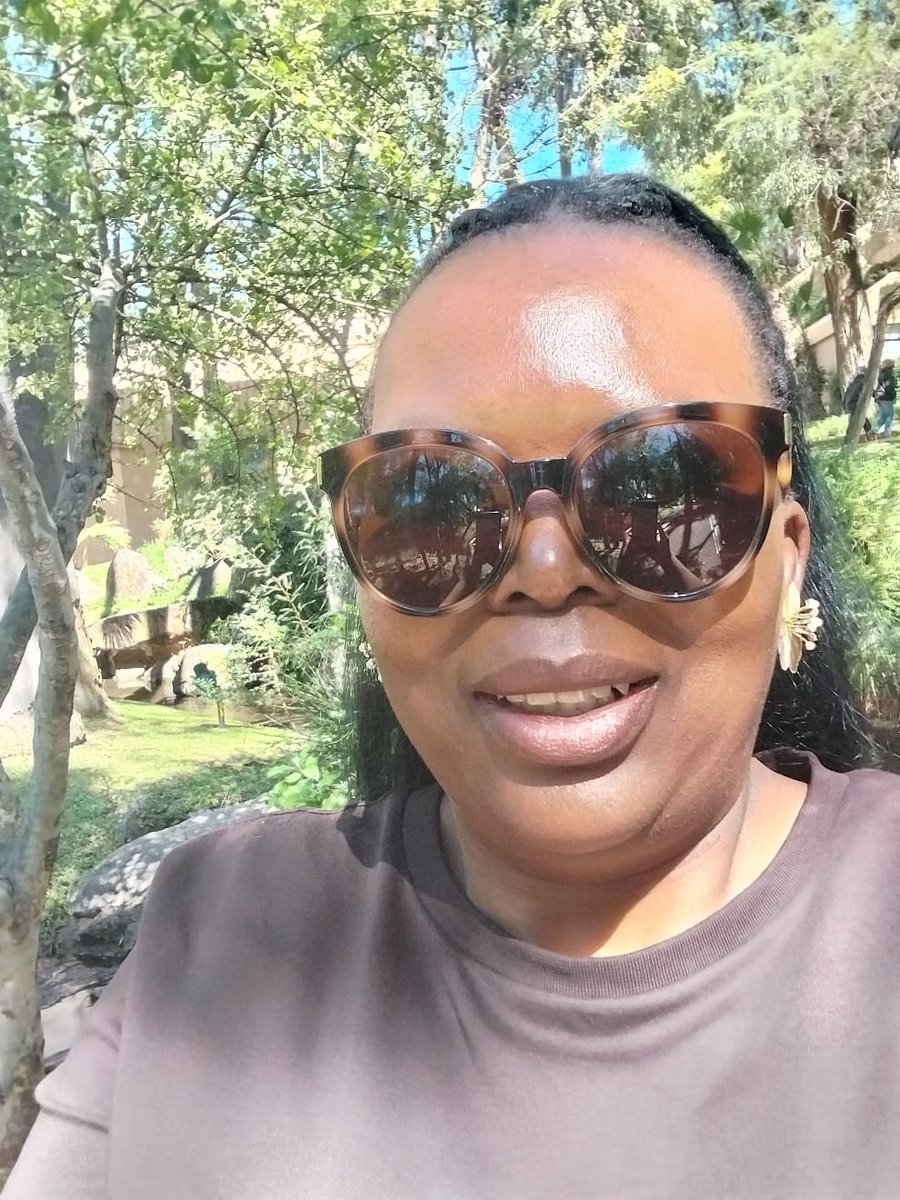 MmaneWinnie's tweet photo. MaWinza 🌹 https://t.co/Y9UmGNlLZO