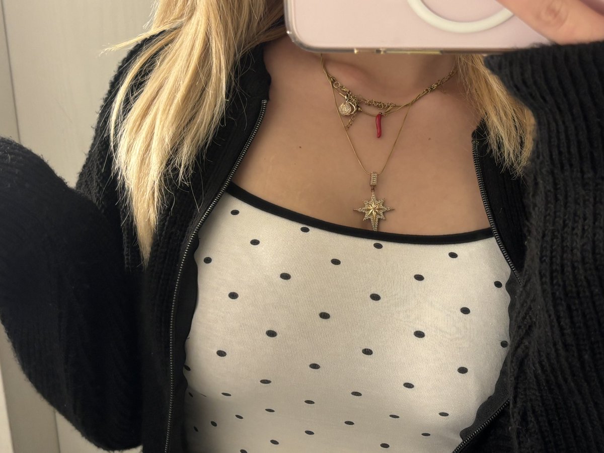 aysu⋆ tweet media