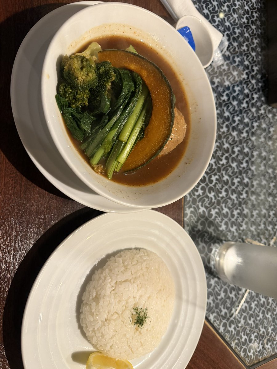 SAVOYに居ます。