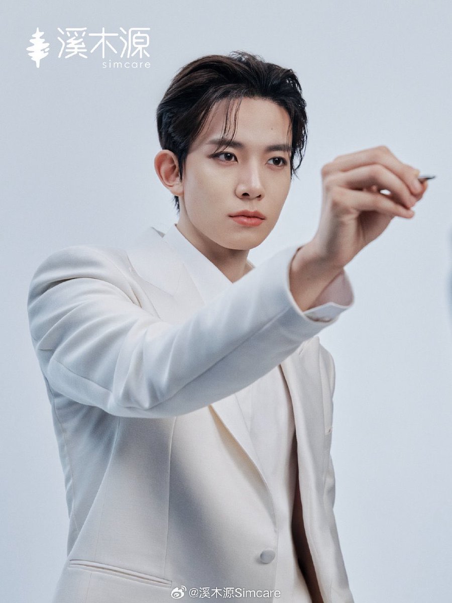 LEE HEESEUNG GLOBAL tweet media