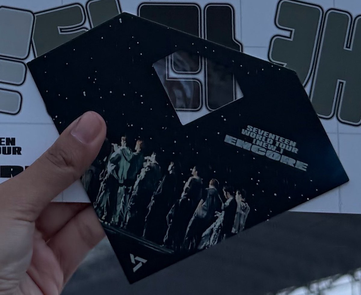 0406ext's tweet photo. wts lfb ph  

seventeen world tour new_ encore carat zone pc with free diamond message card 

₱3000

- ₱500 dp, rembal on may 10

t. caratzone cz cheol scoups joshua jun the8 mingyu dk vernon dino seungkwan photocard svt https://t.co/gBtpAsD7Py