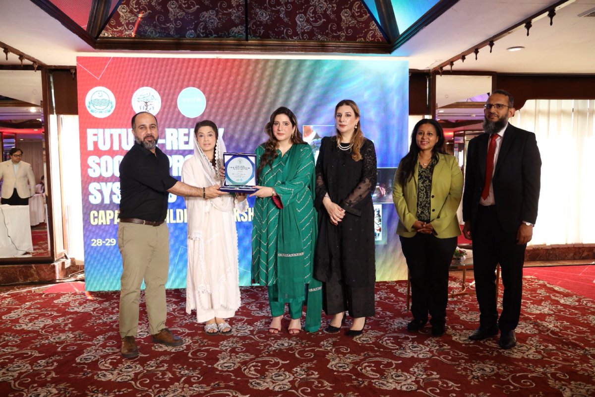 JahanAraWattoo's tweet image. Future-ready systems start with training future expertise. Highlights from @PUNJABPSPA &amp;amp; @UNICEF’s 2-day capacity building workshop.

#SocialProtection #UNICEF #PUNJABPSPA