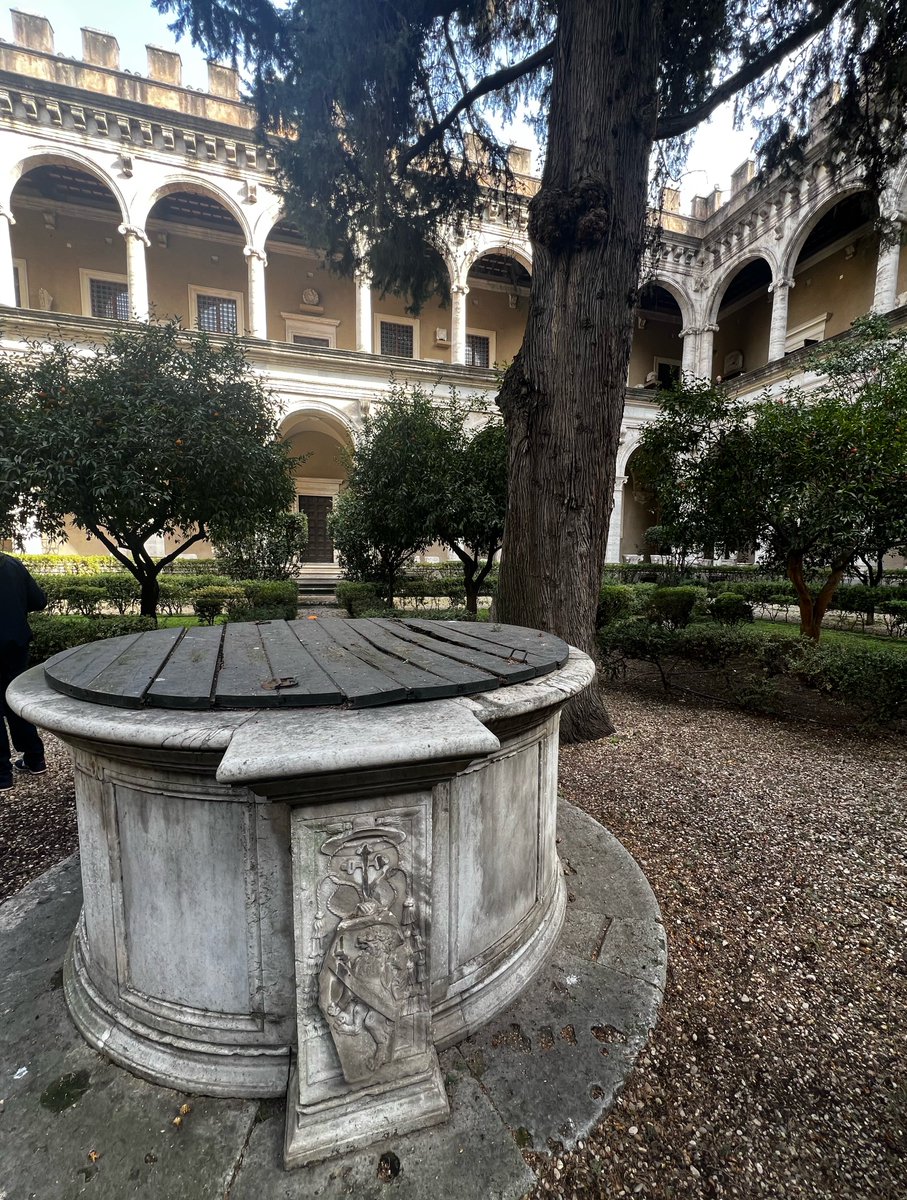 MinervaArmata's tweet image. Angoli di #Roma 
Palazzo Venezia