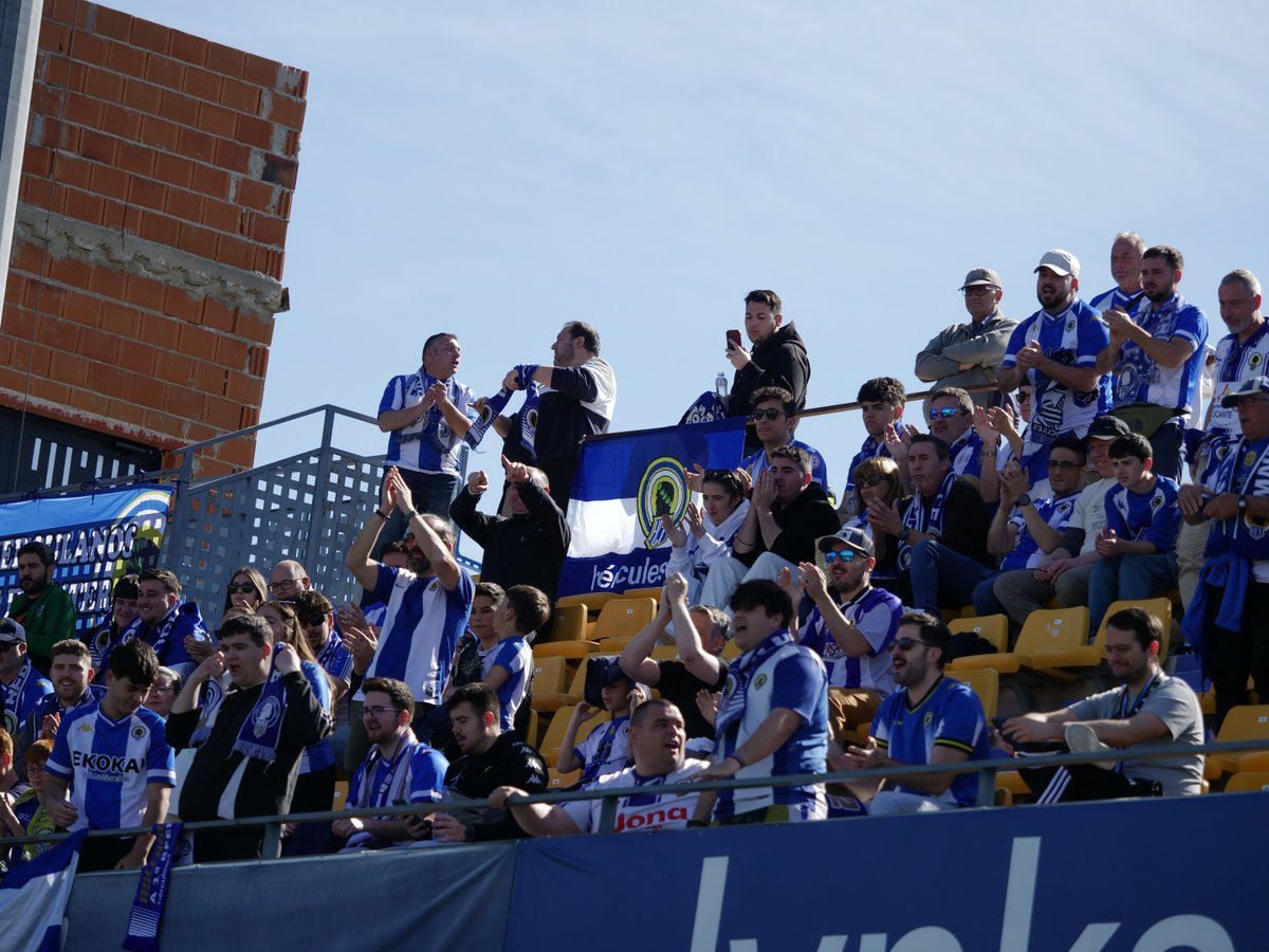 Hércules CF 💙🤍💯 tweet media