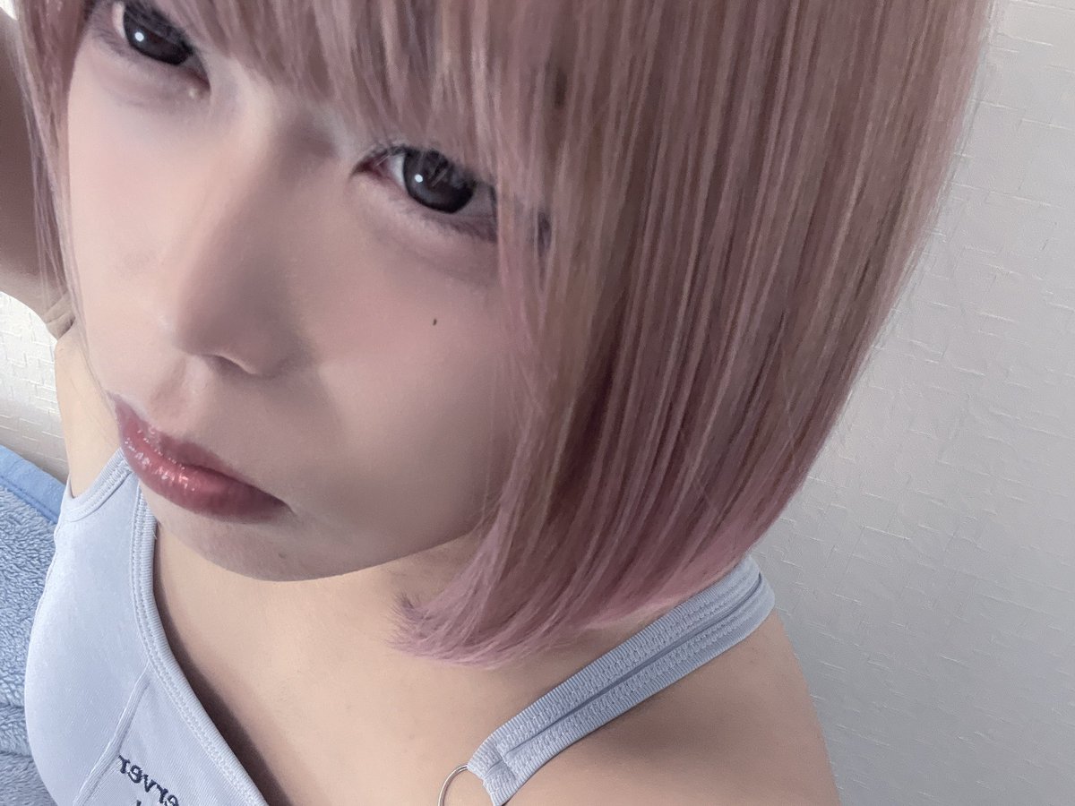 n0____problem's tweet photo. かわいいおれ https://t.co/3qaXaGEuAH