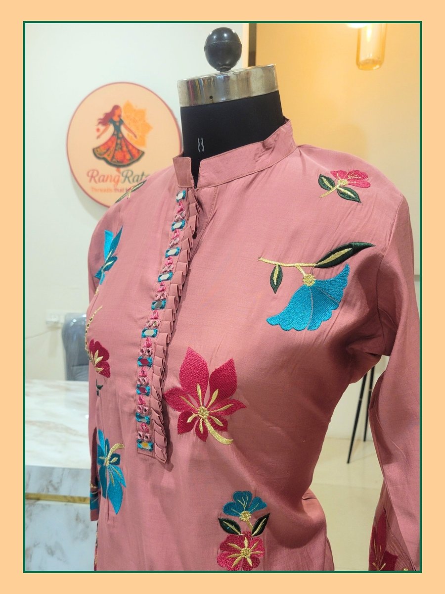RangRataa's tweet image. Blush tones &amp;amp; floral elegance 🌸✨
New collection now in store—don’t miss out!
📍 Zirakpur | 📞 7028102555
#RangRataa #EthnicWear #NewCollection