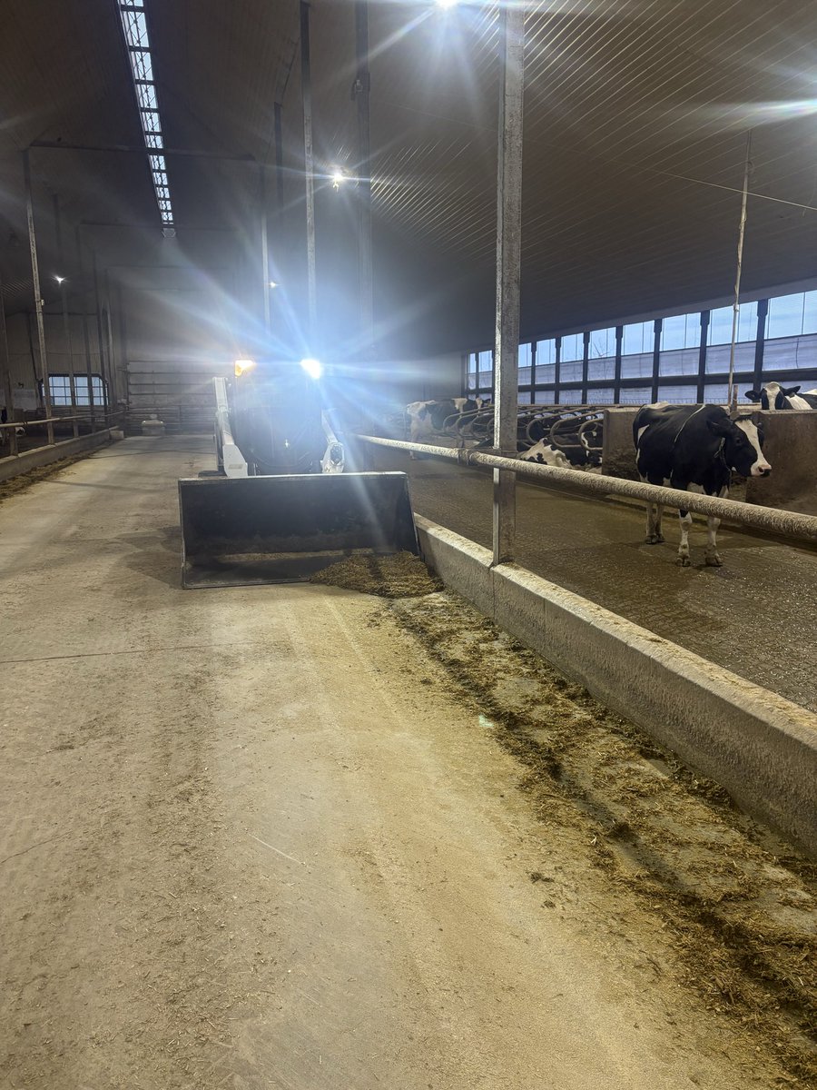 To those of you with epoxy manger coating, how are you cleaning up refusal feeds with out damaging ?