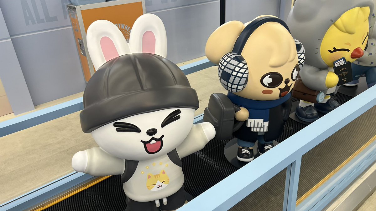 #Everywhere_with_SKZ00
#FANS_SHOP #팬즈샵