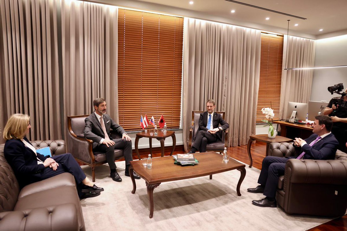 HoxhaFer's tweet image. It doesn’t happen every day that three #Ministers from EU Member States visit #Albania together to show their support.

I was very pleased to welcome and meet today with the members of the Slavkov format (S3): Ministers @BMeinl 🇦🇹, @petr_macinka 🇨🇿 and #JBlanar 🇸🇰, for a friendly