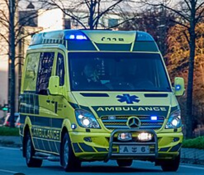 Do someone who gets hited by an ambulance 🚑 DIE.