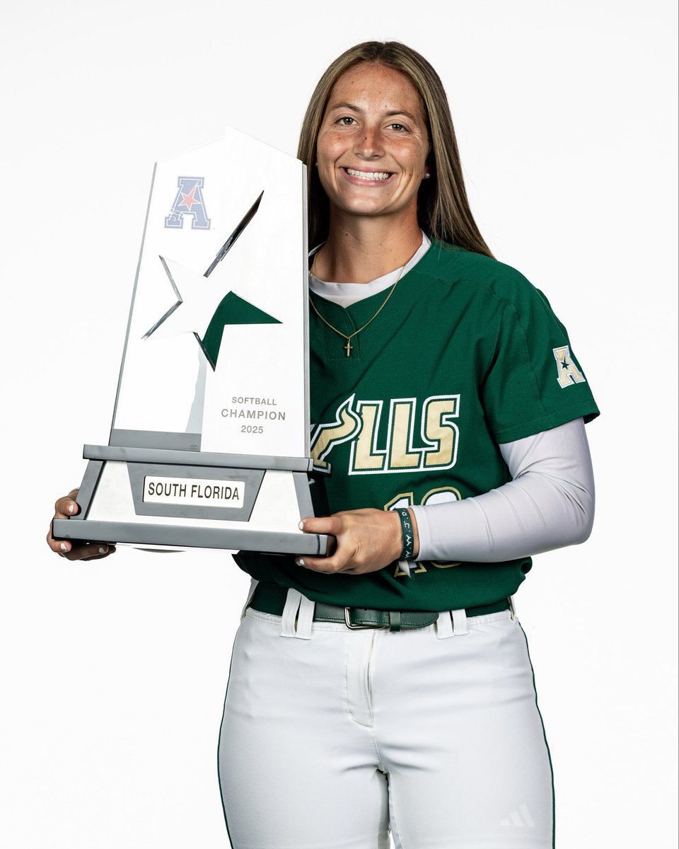 USFSoftball's tweet photo. A Bull from day one 
Thank you, Jocelyn💚 https://t.co/92JDRks6Sx