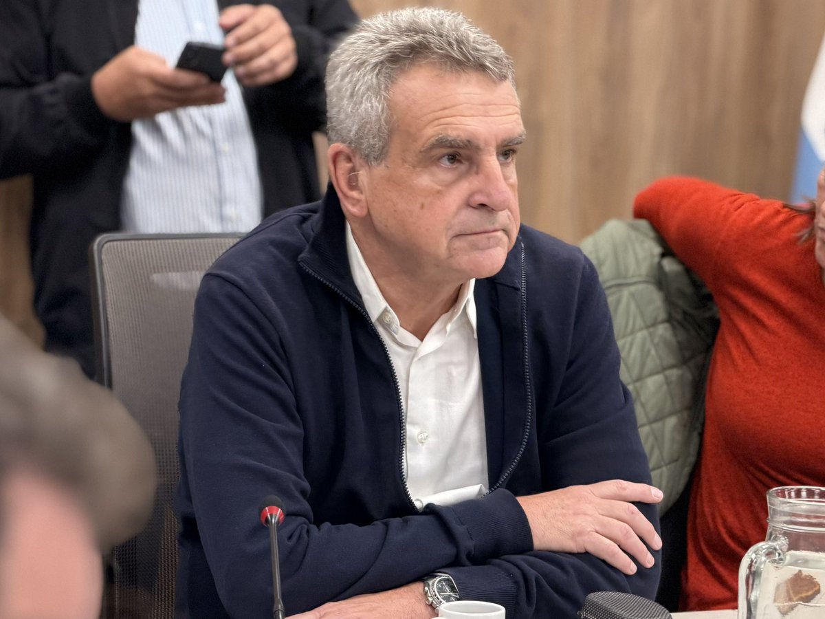 Agustín Rossi tweet media