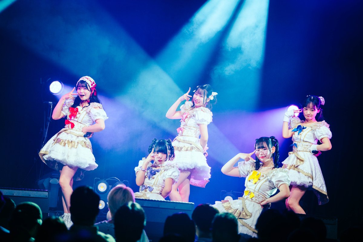 wwschannel's tweet photo. 【ライブレポート】AILOSが「食いしん坊ガール」「リトルスター」など歌い上げる!キュートな魅力で会場圧倒〈JAPAN IDOL SUPER LIVE 2026〉
▼記事・写真の詳細はこちら
https://t.co/qHP0Gyfbok
#AILOS #アイラス #JAPANIDOLSUPERLIVE #JISL #ZeppShinjuku #アイドルライブ@AILOS_offical @JAPANIDOLSUPER