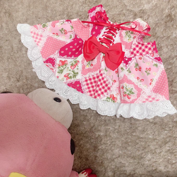 まだヘドレとつけ襟出来てないから待ってなね〜