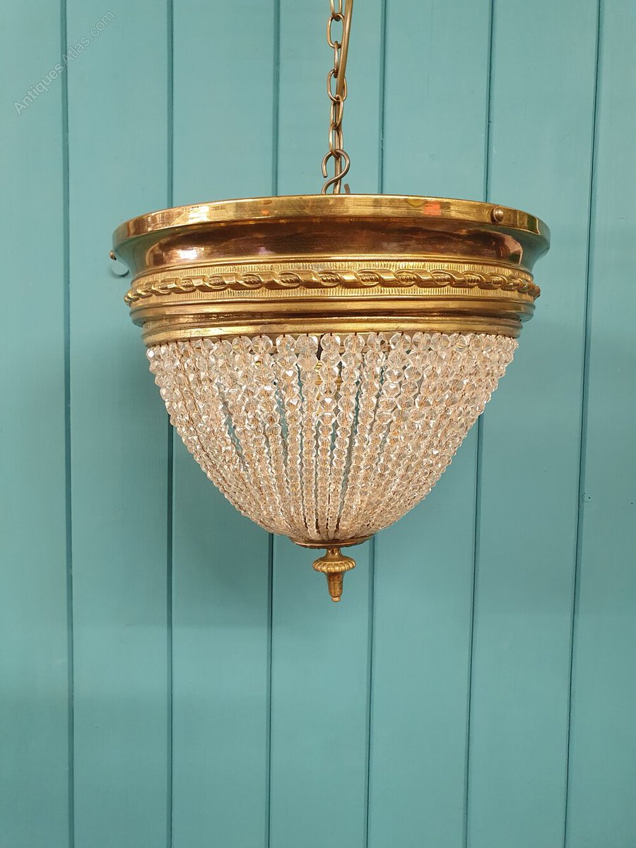 antiques_atlas's tweet image. Selling on Antiques Atlas we have
Ruperts Antiques
antiques-atlas.com/rupertsantique… items included for sale is this
Brass and Cut Glass Beaded Chandelier 13" circa 1920–1940. @RupertsAntiques
#antique #antiques #antiquelighting